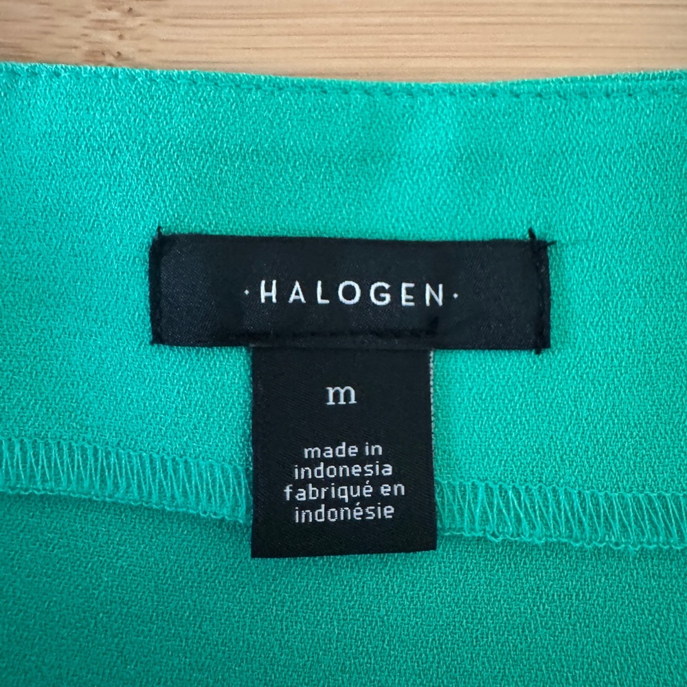 New! HALOGEN Green Scalloped Camisole Top medium - Picture 7 of 8